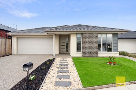 33 Flannery Cct, Charlemont, VIC 3217