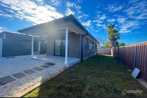 27 Wintaroo Cres, St Helens Park, NSW 2560