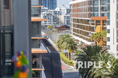Property photo of 705/1 Footbridge Boulevard Wentworth Point NSW 2127