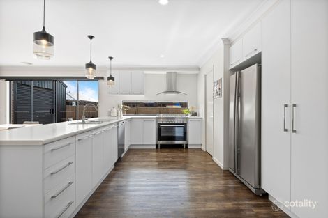 Property photo of 9 Yorkdale Boulevard Winter Valley VIC 3358