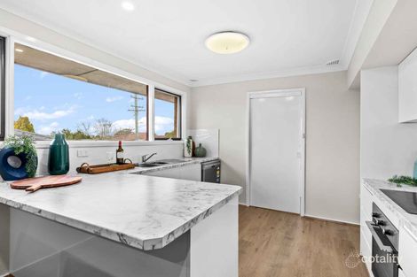 Property photo of 42 Maunder Avenue Girraween NSW 2145