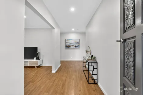 Property photo of 1/8 Margaret Street Werribee VIC 3030