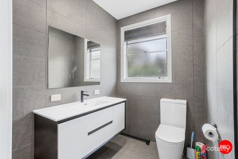Property photo of 114 St Aidans Road Kennington VIC 3550