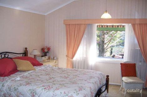 Property photo of 33 Malory Avenue West Pymble NSW 2073