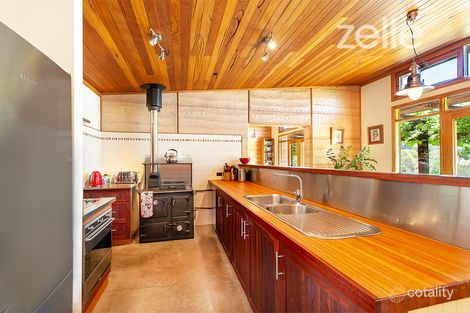 Property photo of 223 Mitchell Road Table Top NSW 2640