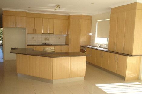 Property photo of 14 Narrabeen Street Taylors Hill VIC 3037