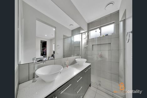 Property photo of 36 Stonneyburn Road Thornhill Park VIC 3335