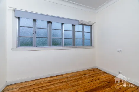 Property photo of 70 Joffre Street Wynnum QLD 4178