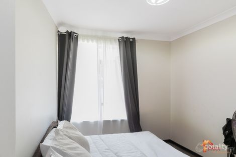 Property photo of 8 Gamblin Way Parmelia WA 6167