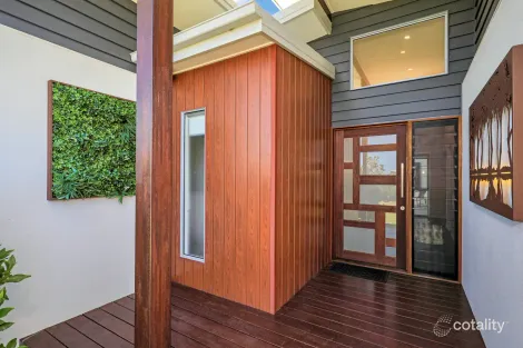 Property photo of 32 Watchbell Street Innes Park QLD 4670