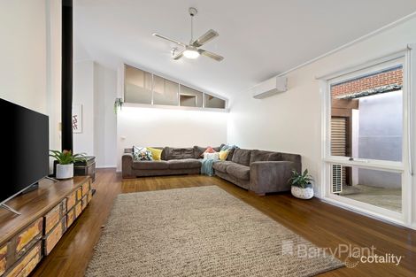 Property photo of 52 Jacqueline Road Bundoora VIC 3083