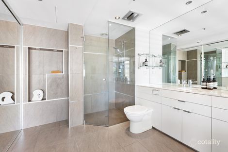 Property photo of 202/14 George Avenue Broadbeach QLD 4218
