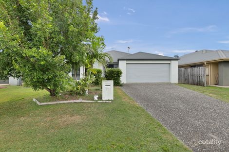 15 Trinity Pde, Blacks Beach, QLD 4740