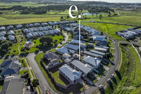Property photo of 27 Primavera Boulevard Beaconsfield QLD 4740