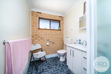 Property photo of 2/2 Vestey Street Wagga Wagga NSW 2650