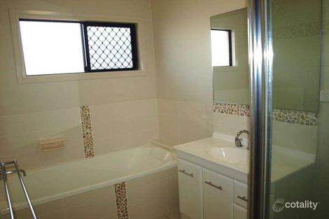 Property photo of 9 Bluff Street Bushland Beach QLD 4818