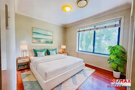 Property photo of 25 Jacqui Circuit Norwest NSW 2153