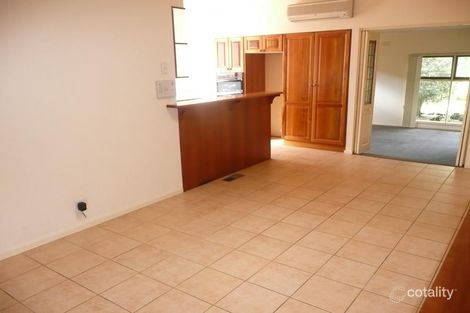 Property photo of 21 Mahoney Crescent Seaford VIC 3198