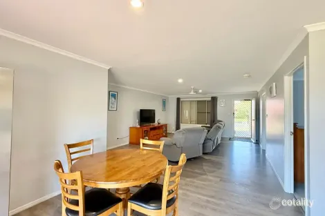 Property photo of 7 Sharyn Court Point Vernon QLD 4655