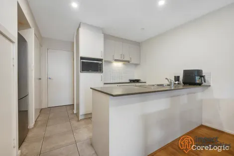 Property photo of 33/21 Bakewell Street Coombs ACT 2611