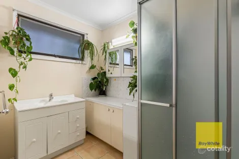 Property photo of 8/74 Barrabool Road Highton VIC 3216
