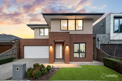 Property photo of 18 Creekside Circuit Hillside VIC 3037