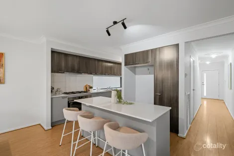 Property photo of 18 Creekside Circuit Hillside VIC 3037