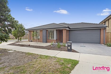 8 Spearys Rd, Diggers Rest, VIC 3427