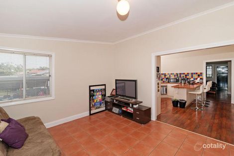 Property photo of 8 Cross Street Mitchelton QLD 4053