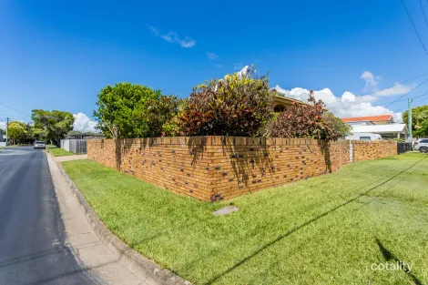 Property photo of 37 Griffith Road Scarborough QLD 4020