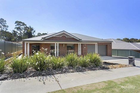 13 Golden Heights Dr, Golden Square, VIC 3555