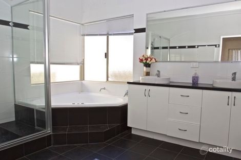 Property photo of 1 Torre Link Darch WA 6065