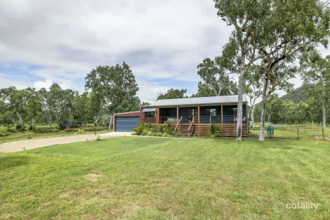 2 O'Flynn Cres, Midge Point, QLD 4799