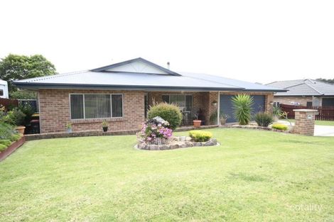 Property photo of 23 Binalong Street Dalmeny NSW 2546