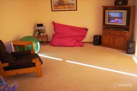 Property photo of 26 Ferntree Drive Bomaderry NSW 2541