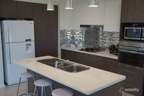 Property photo of 13 Magnolia Boulevard Dubbo NSW 2830