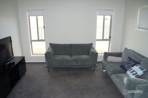 Property photo of 13 Magnolia Boulevard Dubbo NSW 2830