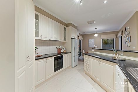 Property photo of 2/20 Gibbs Road Ferntree Gully VIC 3156