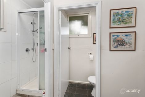Property photo of 212 Greenslopes Street Edge Hill QLD 4870