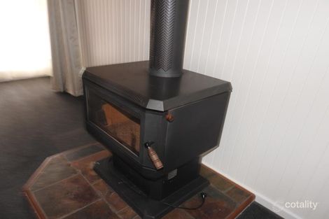 Property photo of 6 Treloar Street Sale VIC 3850