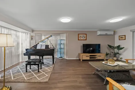 Property photo of 8 Mango Street Runcorn QLD 4113