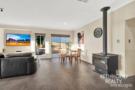 Property photo of 3 Dunedin Chase Hocking WA 6065