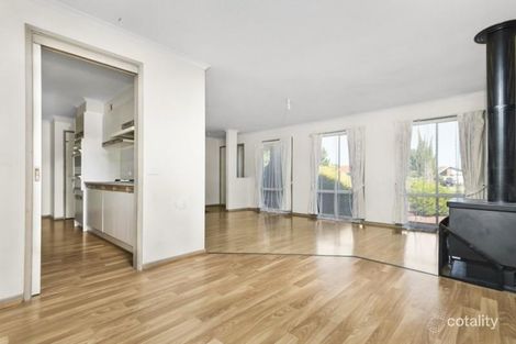 Property photo of 13 Rottnest Court Hoppers Crossing VIC 3029