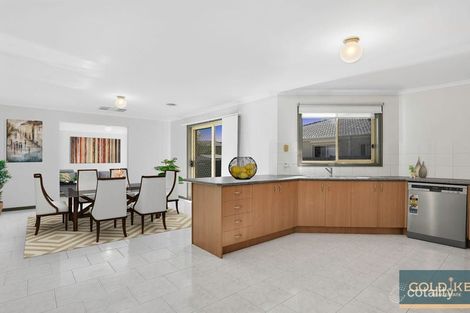 Property photo of 24 Mundi Crescent Manor Lakes VIC 3024