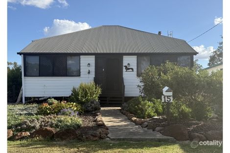 15 Donely St, Oakey, QLD 4401