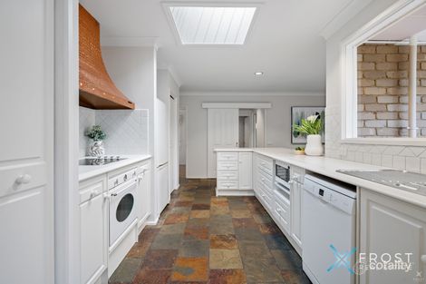 Property photo of 12 Thomson Drive Rosanna VIC 3084