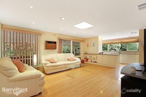 Property photo of 5 Baudelaire Avenue Wantirna VIC 3152