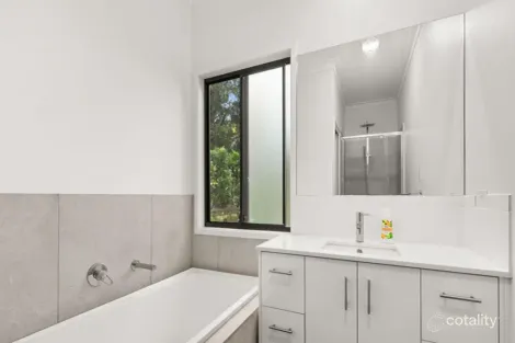 Property photo of 28 Raffles Street Mount Gravatt East QLD 4122