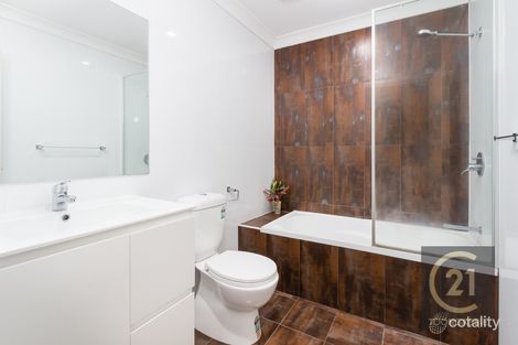 Property photo of 8/1-2 Harvey Place Toongabbie NSW 2146