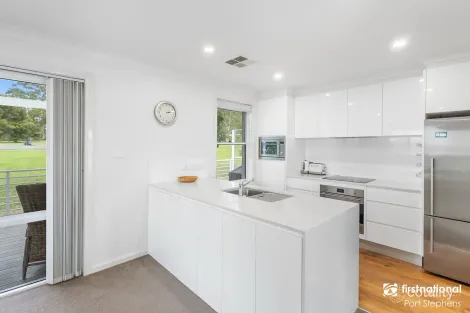 Property photo of 4/22 Lawson Street Nelson Bay NSW 2315